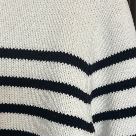 J Crew Cotton turtleneck sweater in stripe. NWOT. Size Small - Picture 4 of 10
